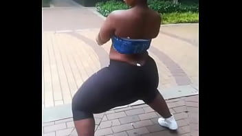 Bbw big booty shake