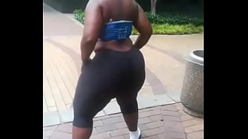 Bbw big booty shake