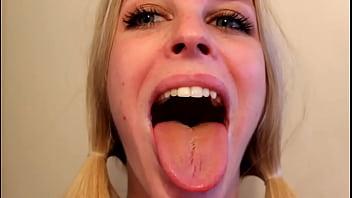 Mouth Fetish Alicia Mouth Video 3 thumbnail