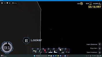 Playing roblox spooky game omg