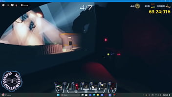 Playing roblox spooky game omg