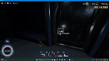 Playing roblox spooky game omg