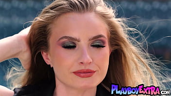 Smoking hot all natural blondie stripping and posing nude outdoor