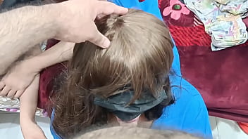 Indian college girl penetrated by old man infront of her stepsister