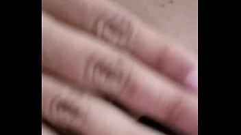 La creyente sale a dar la palabra y se regresa a masturbarse