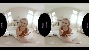 Adorable blonde gets off while using her vibrator in virtual reality