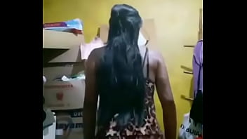 Novinha dancando funk