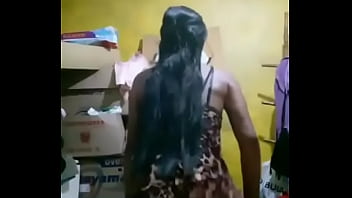 Novinha dancando funk