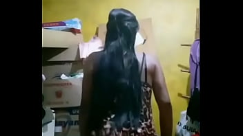 Novinha dancando funk