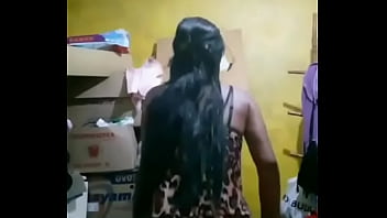 Novinha dancando funk