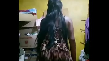 Novinha dancando funk