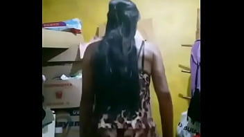 Novinha dancando funk