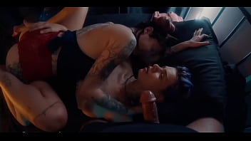 Dividi meu namorado com minha amiga