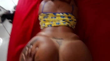 Pegando gostoso a gordinha de quatrao