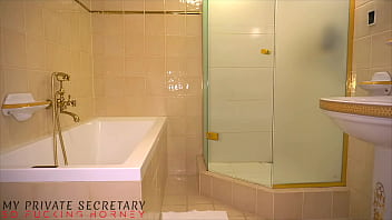 Serious Business Woman Meeting The Boss In A Luxury Hotel After Work thumbnail