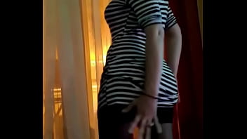 Je t'ai déjà dis que je ne porte pas de culotte avec mes collants mes