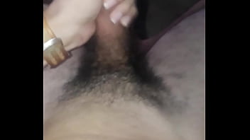 Hombre Se Despierta Muy Cachondo Y Decide Correrse Para Ti thumbnail