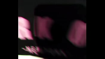 Elle jouie à fond cette teen