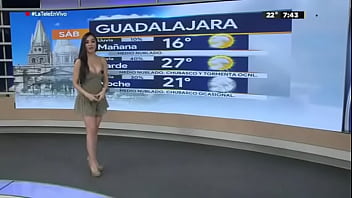 Emily quiñones ricas tetas en sexy vestido