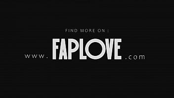 Cute blonde nancy fingering