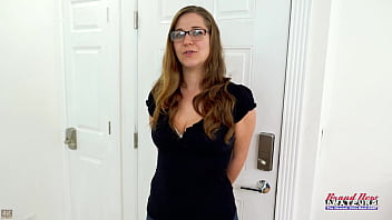 Brunette kay lee fills her ass with an anal plug and gets her pussy fucked