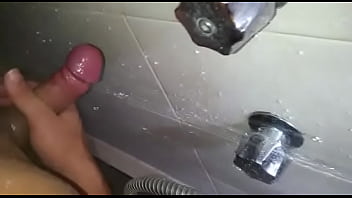 Paja en el baño