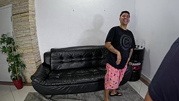 Hoje teve festa na mansão com várias gatas