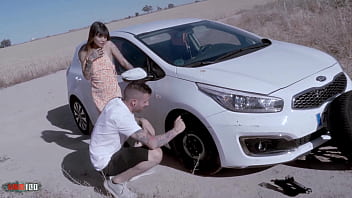 Young skinny latina michy perez fucks kevin white roadside