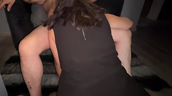 La comadre culona montando verga