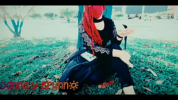 Morena peliroja de un gran culo folla por dinero