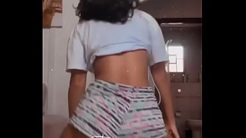 Teen ass solo twerking more on