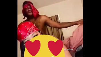 All the crip bitches love me they look better in red tho