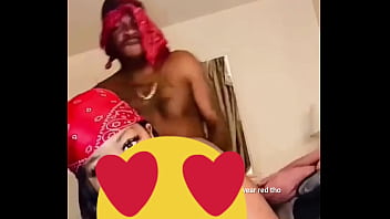 All the crip bitches love me they look better in red tho