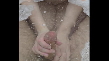 Bath handjob ended with hot underwater cumshot