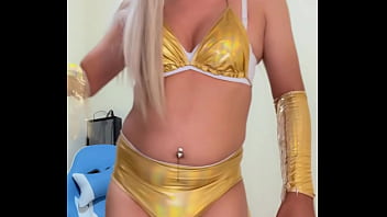 Ladyboy Rica Haciendo Cosas Ricas Y Leche thumbnail