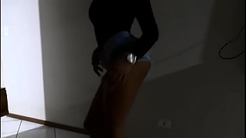 Loira gostosa sensualizando de 4