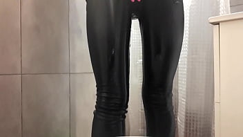 Desperate pee in my jeans and pink high heels