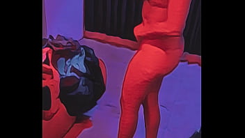 Buscando que poner de fondo en la tele antes de cachar rico flash