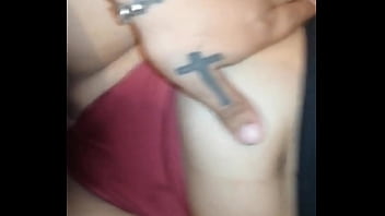 No puedo ir ni al baño este hombre quiere sexo todo el día