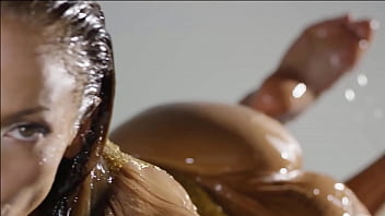 Hot booty parties with slow motion and repetitions