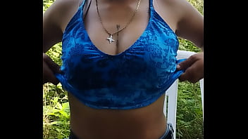 Me da una mamada en el monte