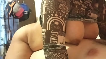 Cuando trae muchas ganas de coger la ropa se queda puesta video completo en red