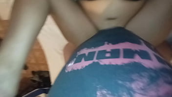 Cuando trae muchas ganas de coger la ropa se queda puesta video completo en red