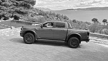 Poolside exploration chapter 2 horny milfs shalina devine and olivia del rio treat their friends to a dp gangbang gp3288