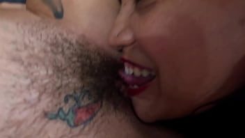 Amiga casada dormiu aqui e deu sem camisinha pro meu marido enquanto o corno assistia