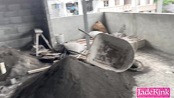 Horny couple couldn't find better place so fucking on construction site