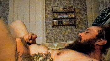 Cumshot down the throat