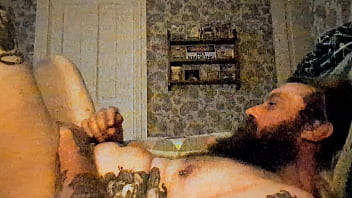 Cumshot down the throat