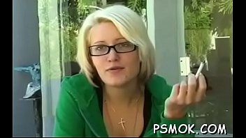 Busty floozy can't live without balloons