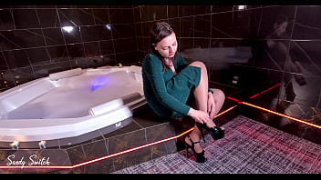 Hot evening in the teasing blowjob and hard sex